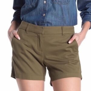 J.CREW WEATHERED BROKEN IN TWILL CLASSIC CHINO SHORTS, SIZE 12, NWT.